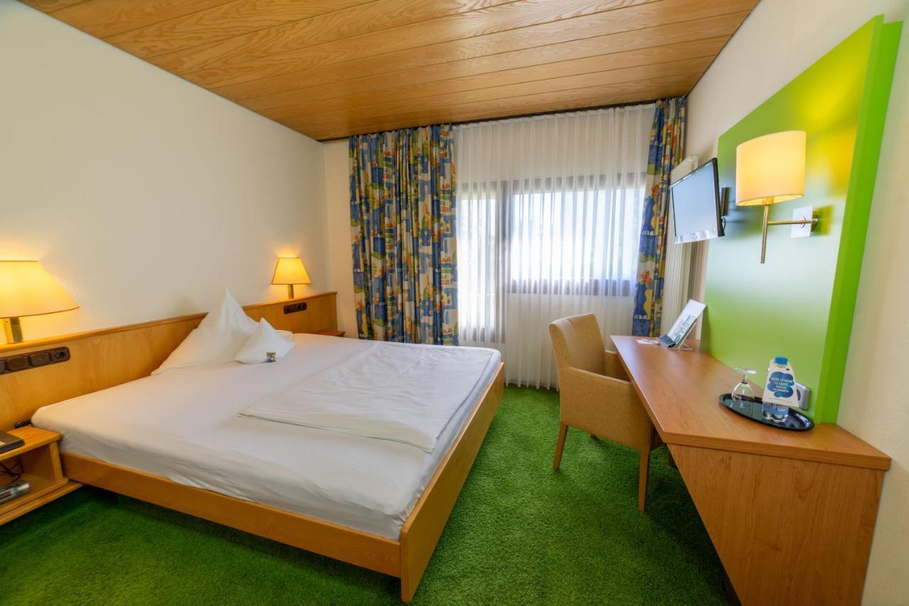 Stadt-Gut-Hotel Filderhotel Ostfildern Eksteriør bilde